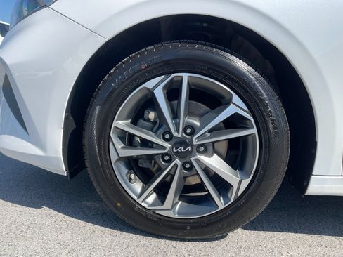 Used 2023 Kia Forte LXS FWD image 29