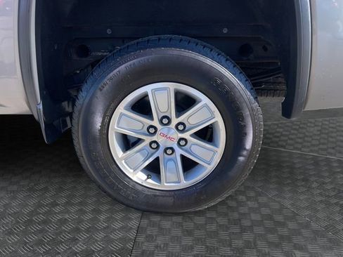 Used 2017 GMC Sierra 1500 SLE w/ SLE Value Package image 34