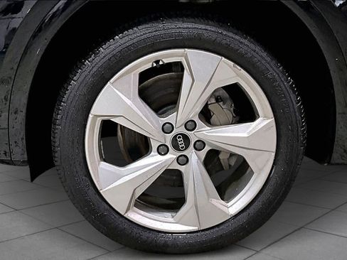 Used 2021 Audi Q5 Prestige w/ Prestige Package image 10