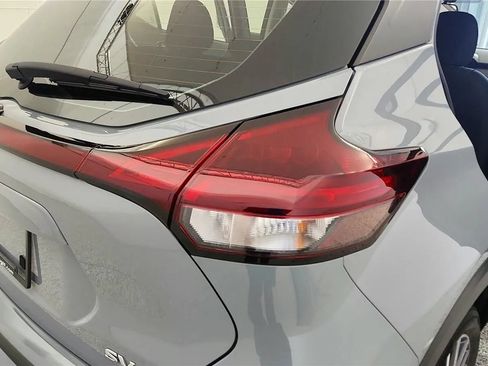 Used 2024 Nissan Kicks SV FWD image 16
