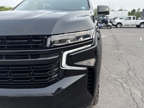 Used 2023 Chevrolet Suburban RST w/ Luxury Package AWD/4WD image 10