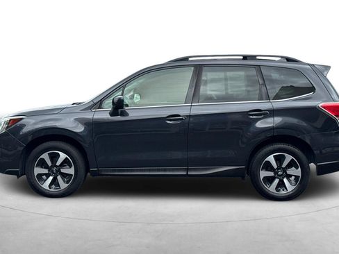 Used 2018 Subaru Forester 2.5i Limited AWD/4WD image 3