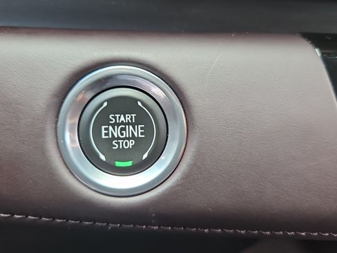 Used 2021 Cadillac Escalade ESV Sport Platinum w/ Heavy-Duty Trailer Package AWD/4WD image 24