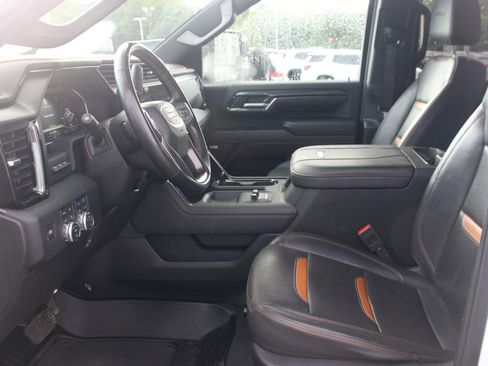 Used 2024 GMC Sierra 3500 AT4 w/ AT4 Premium Plus Package AWD/4WD image 15