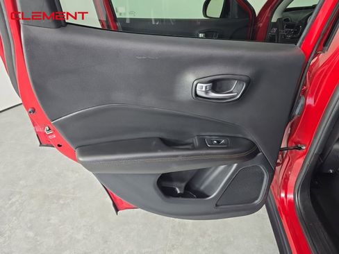 Used 2021 Jeep Compass Limited image 24