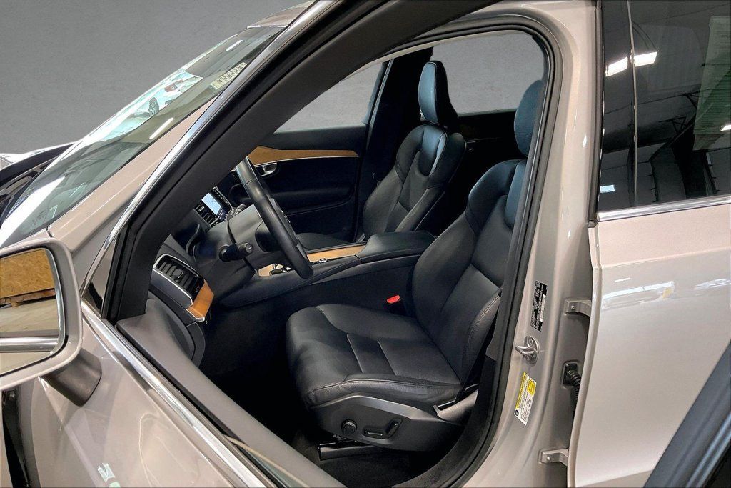 Certified 2023 Volvo XC90 B6 Plus w/ Protection Package Premier AWD/4WD image 22