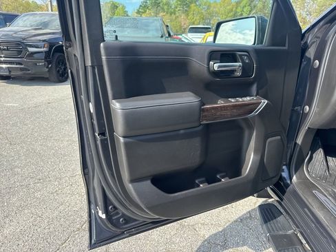 Used 2020 GMC Sierra 1500 Elevation w/ Elevation Value Package image 24
