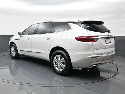 Used 2021 Buick Enclave Essence w/ Sound and Sites Package FWD image 3