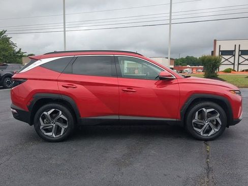 Used 2023 Hyundai Tucson Limited w/ Cargo Package AWD/4WD image 3
