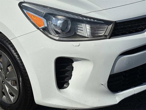 Used 2019 Kia Rio S w/ Technology Package image 2