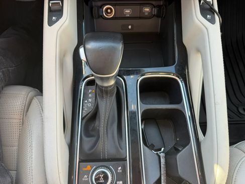 Used 2021 Kia Telluride SX w/ SX Prestige Package AWD/4WD image 31