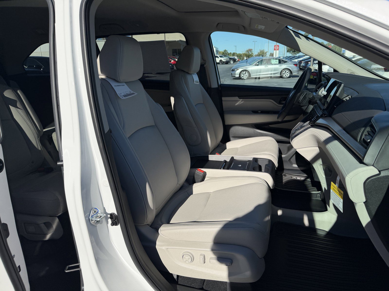 New 2027 Honda Odyssey EX-L image 14