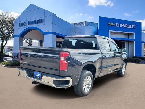 Used 2023 Chevrolet Silverado 1500 LT AWD/4WD image 3