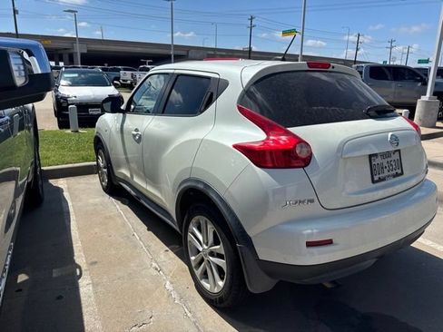 Used 2012 Nissan Juke SL FWD image 3