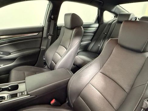 Used 2020 Honda Accord Sport image 29