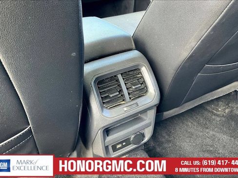 Used 2020 Volkswagen Tiguan SEL AWD/4WD image 10
