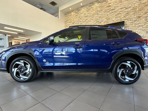 New 2026 Subaru Crosstrek 2.5i Limited w/ Crosstrek Mirror Package AWD/4WD image 2