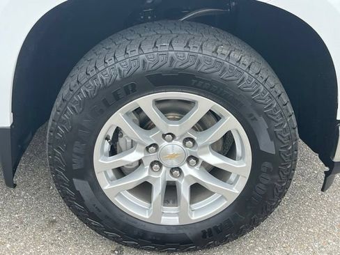 Used 2022 Chevrolet Silverado 1500 LT w/ Bed Protection Package RWD image 28