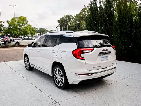 Used 2023 GMC Terrain Denali AWD/4WD image 9