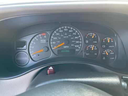 Used 2000 Chevrolet Silverado 2500 LS image 29