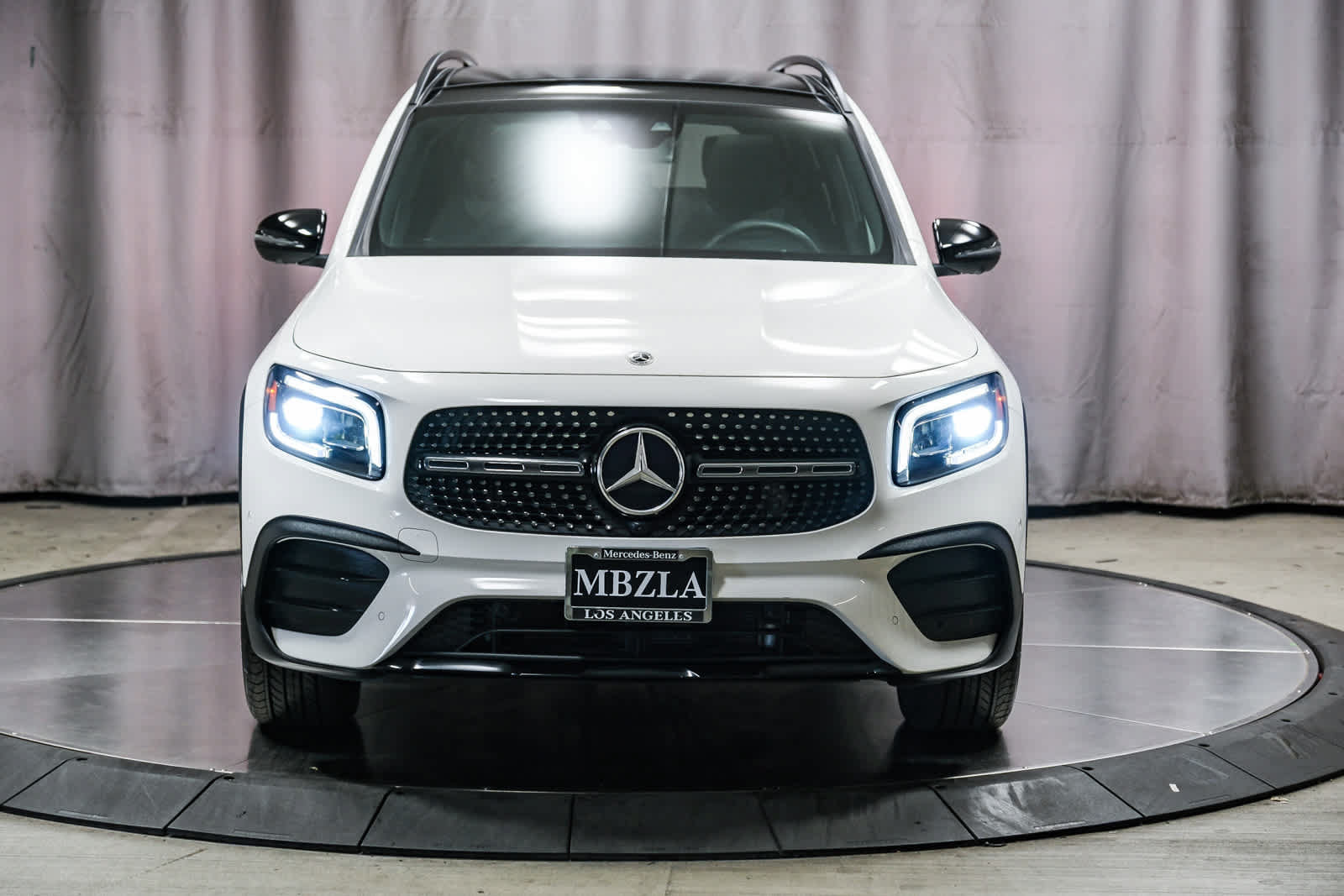 Used 2023 Mercedes-Benz GLB 250 image 6
