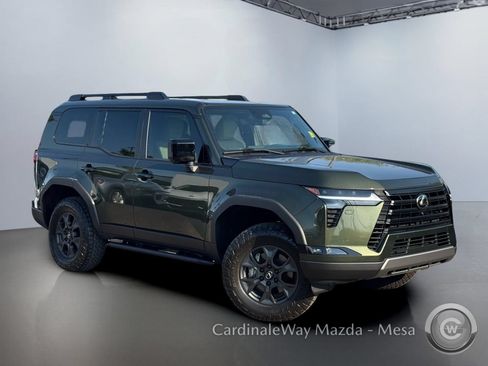 Used 2026 Lexus GX 550 w/ Accessory Package (CT) AWD/4WD image 2
