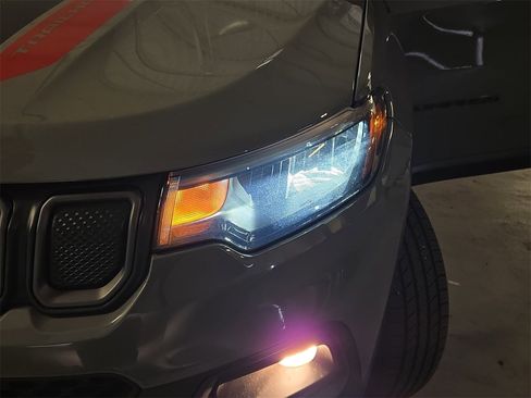 Used 2022 Jeep Compass Trailhawk w/ Trailhawk Convenience Group image 30