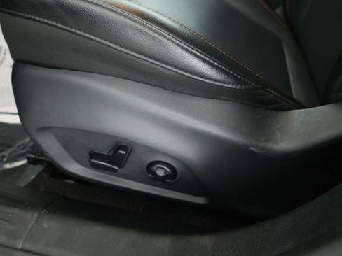 Used 2020 Jeep Compass Limited w/ Rear Convenience Group image 9