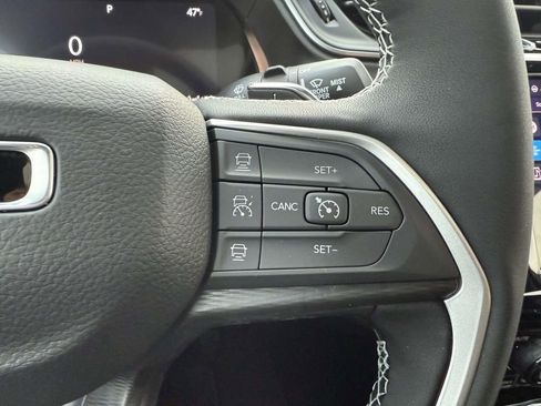 New 2025 Jeep Grand Cherokee Altitude AWD/4WD image 27