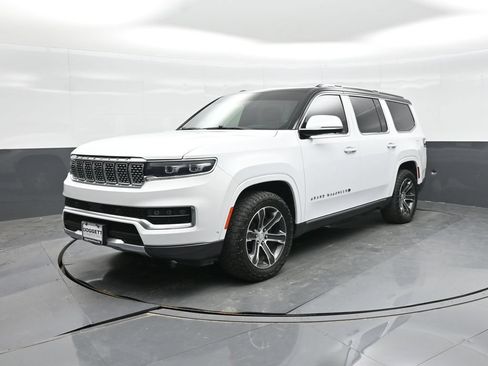 Used 2022 Jeep Grand Wagoneer Series I AWD/4WD image 1
