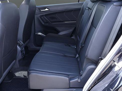 Certified 2023 Volkswagen Tiguan SE R-Line FWD image 14