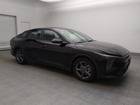 Used 2025 Kia K4 FWD image 11