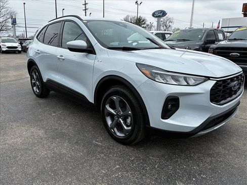 Used 2025 Ford Escape ST-Line Elite w/ Tech Pack #1 image 3