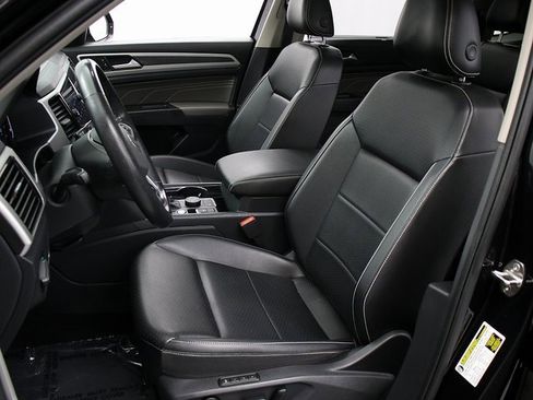 Used 2022 Volkswagen Atlas SEL R-Line image 9