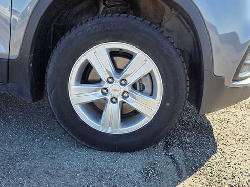 Certified 2019 Chevrolet Trax LT w/ LT Convenience Package AWD/4WD image 9