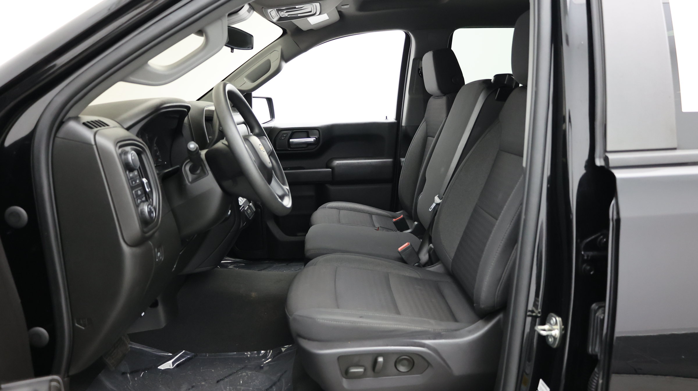 Used 2023 Chevrolet Silverado 1500 Custom AWD/4WD image 17