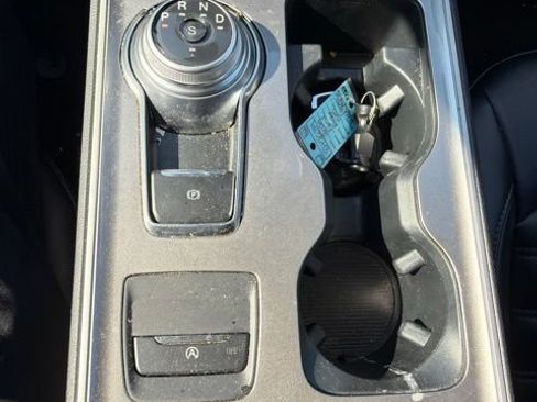 Used 2024 Ford Edge SEL AWD/4WD image 16