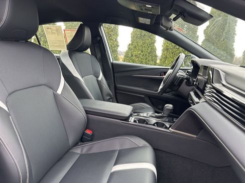 Certified 2025 Toyota Camry SE image 34