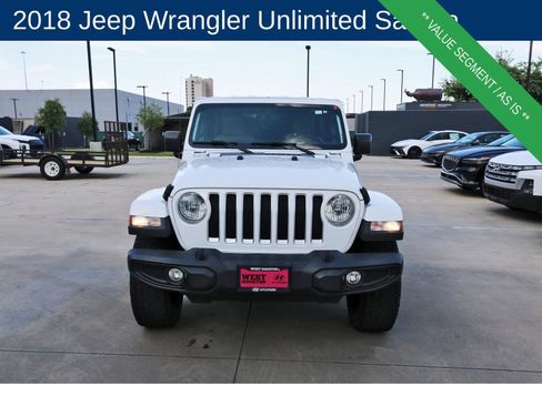 Used 2018 Jeep Wrangler Unlimited Sahara AWD/4WD image 2