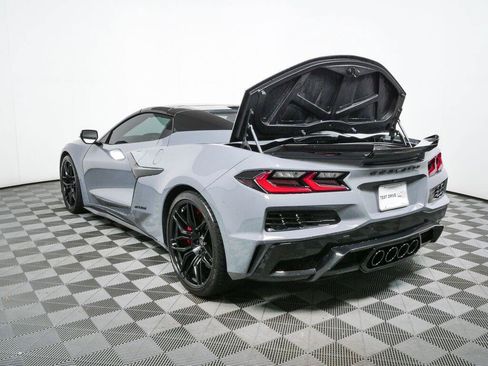 Used 2024 Chevrolet Corvette Z06 RWD image 33
