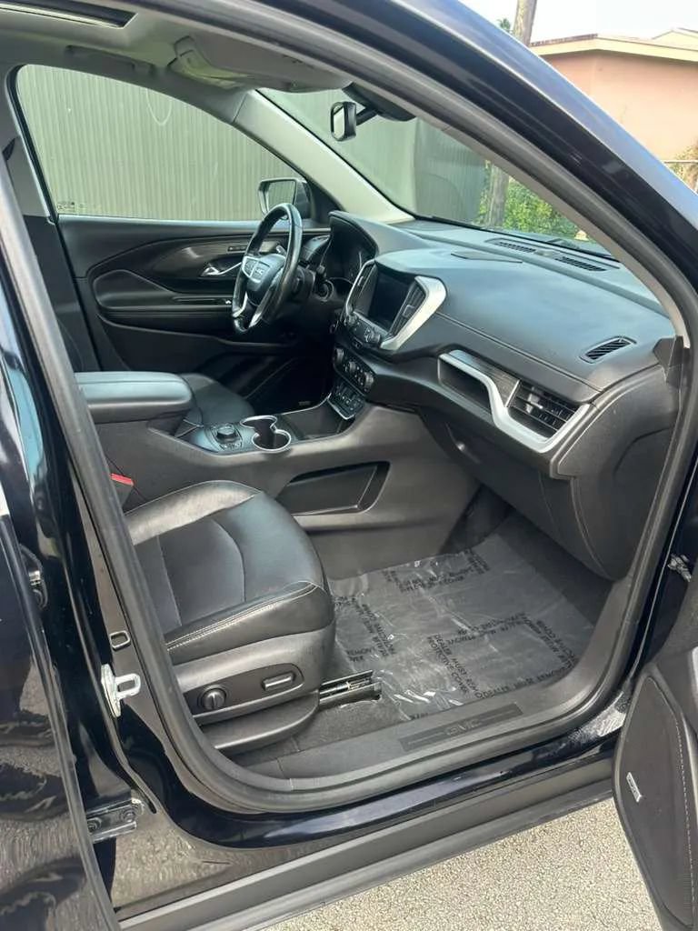 Used 2019 GMC Terrain SLT w/ Preferred Package FWD image 14