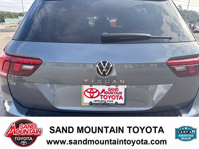 Used 2024 Volkswagen Tiguan SE R-Line FWD image 9