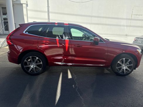 Used 2021 Volvo XC60 T5 Inscription w/ Advanced Package FWD image 4