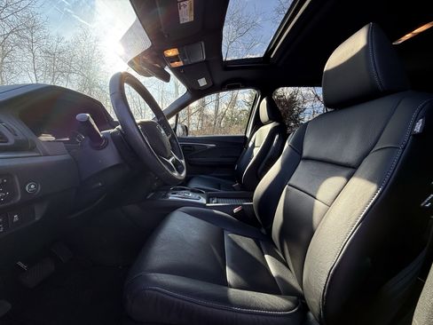 Used 2023 Honda Passport EX-L image 27