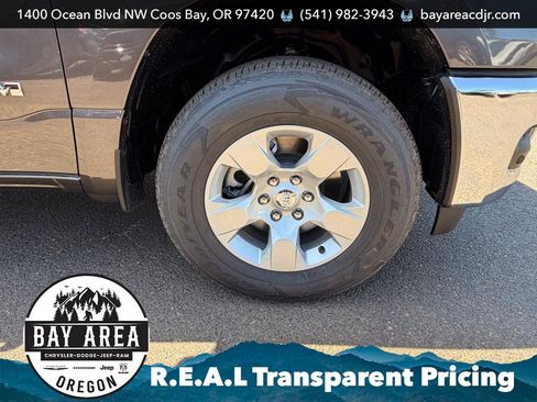 New 2026 RAM 3500 Big Horn AWD/4WD image 9