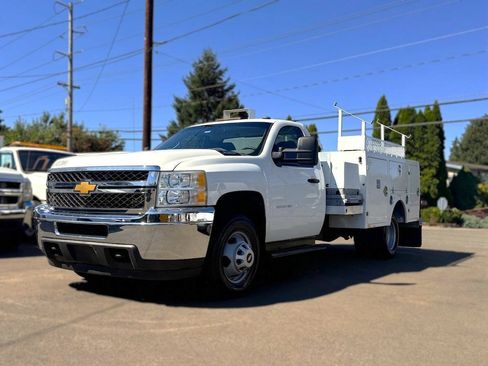 Used 2013 Chevrolet Silverado 3500 W/T RWD image 4