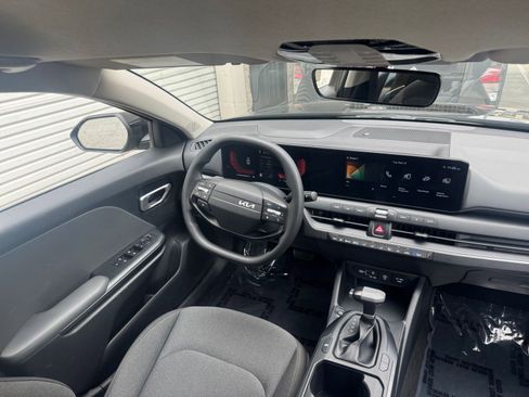 Used 2025 Kia K4 FWD image 34