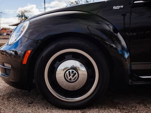 Used 2013 Volkswagen Beetle 2.5 50's Edition image 9