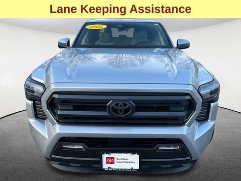 Certified 2025 Toyota Tacoma SR5 image 4