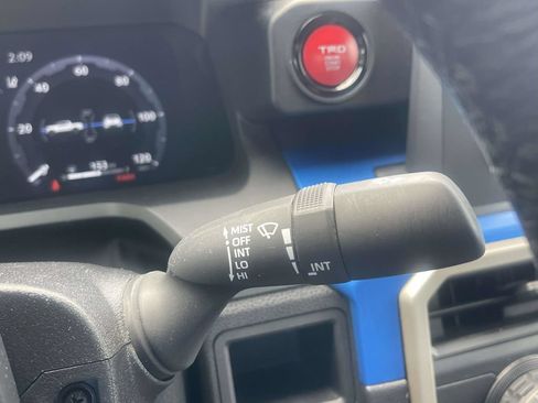 Used 2024 Toyota Tacoma TRD Off-Road AWD/4WD image 27